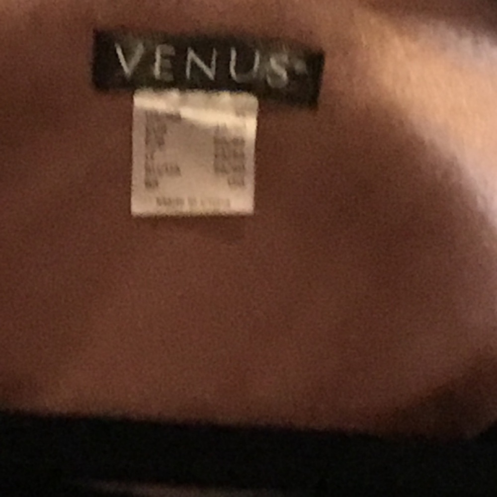 Women’s Venus brand, size xl, rose gold, velvet moto jacket. - Picture 5 of 6